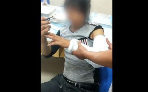 网红和外国人吃瓜视频  第1张